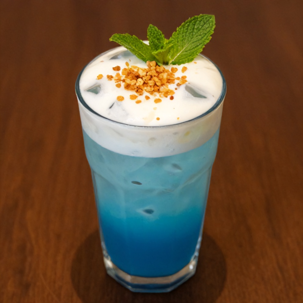 Iced Blue Tea Latte with Vanilla Cold Foam